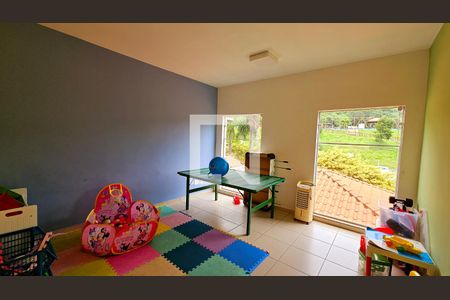 Casa de condomínio à venda com 100m², 2 quartos e 2 vagas Casa de condomínio à venda com 100m², 2 quartos e 2 vagasBrinquedoteca