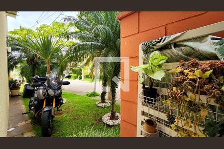 Casa de condomínio à venda com 100m², 2 quartos e 2 vagas Casa de condomínio à venda com 100m², 2 quartos e 2 vagasEntrada Quintal