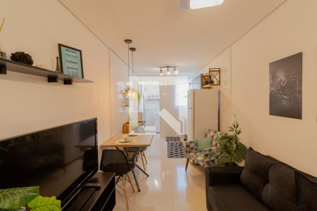 Sala e Cozinha de apartamento para alugar com 1 quarto, 31m² em Itaquera, São Paulo