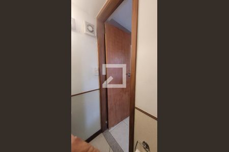 Lavabo de casa para alugar com 2 quartos, 126m² em Vila Valqueire, Rio de Janeiro