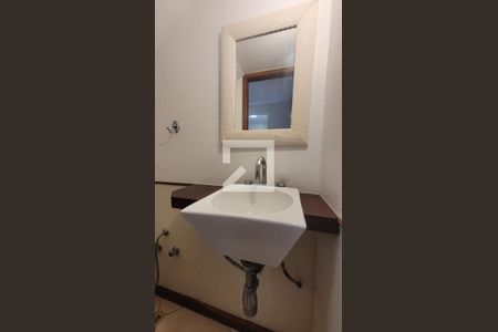 Casa para alugar com 126m², 2 quartos e 2 vagasLavabo