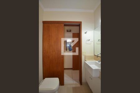 Casa para alugar com 126m², 2 quartos e 2 vagasBanheiro da Suíte