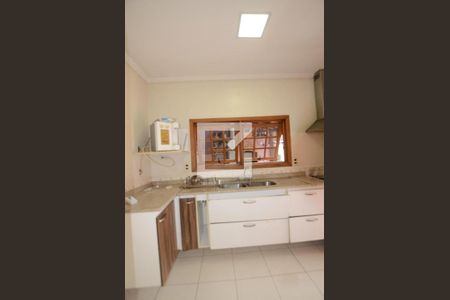 Casa para alugar com 126m², 2 quartos e 2 vagasCozinha