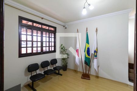 Sala 1 de casa para alugar com 3 quartos, 240m² em Céu Azul, Belo Horizonte