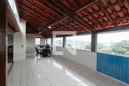 Casa para alugar com 240m², 3 quartos e 2 vagas Casa para alugar com 240m², 3 quartos e 2 vagasTerraço