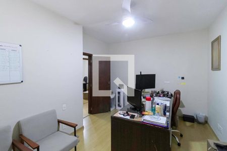 Casa para alugar com 240m², 3 quartos e 2 vagas Casa para alugar com 240m², 3 quartos e 2 vagasSuíte