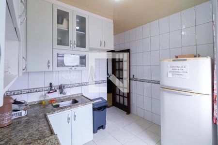Casa para alugar com 240m², 3 quartos e 2 vagas Casa para alugar com 240m², 3 quartos e 2 vagasCozinha