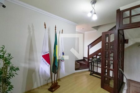 Sala 1 de casa para alugar com 3 quartos, 240m² em Céu Azul, Belo Horizonte