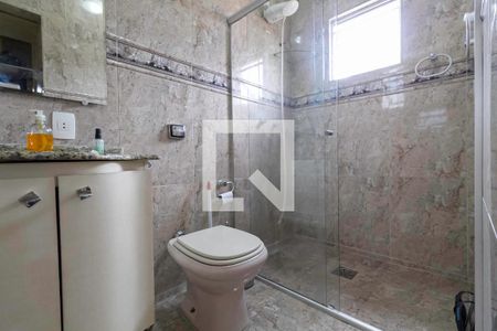 Casa para alugar com 240m², 3 quartos e 2 vagas Casa para alugar com 240m², 3 quartos e 2 vagasBanheiro da suíte