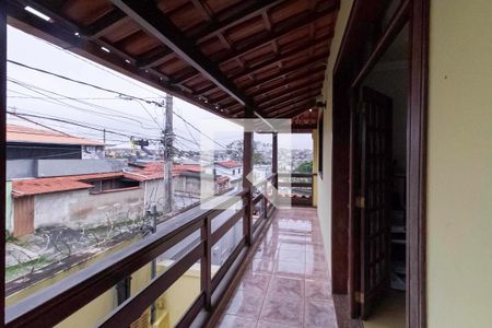 Varanda da sala 2 de casa para alugar com 3 quartos, 240m² em Céu Azul, Belo Horizonte