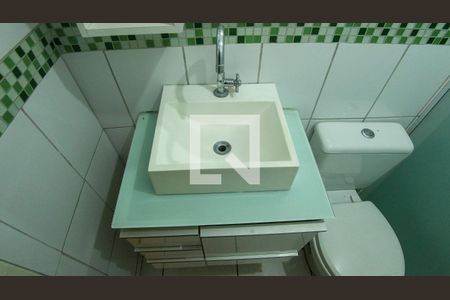 Casa à venda com 90m², 2 quartos e 2 vagas Casa à venda com 90m², 2 quartos e 2 vagasBanheiro