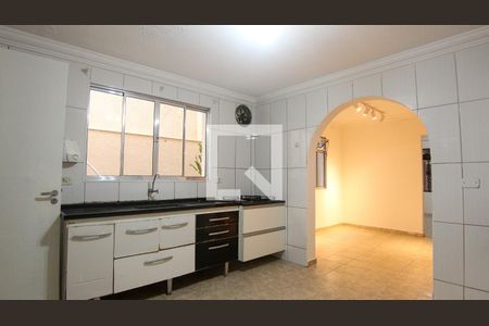 Casa à venda com 90m², 2 quartos e 2 vagas Casa à venda com 90m², 2 quartos e 2 vagasCozinha