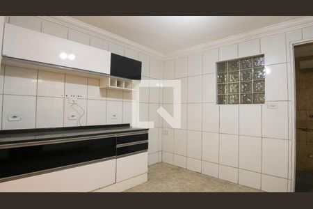 Casa à venda com 90m², 2 quartos e 2 vagas Casa à venda com 90m², 2 quartos e 2 vagasCozinha