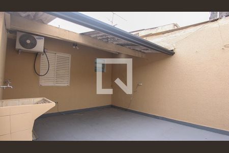 Casa à venda com 90m², 2 quartos e 2 vagas Casa à venda com 90m², 2 quartos e 2 vagasÁrea de Serviço