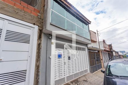 Casa à venda com 250m², 3 quartos e 2 vagasFachada + placa