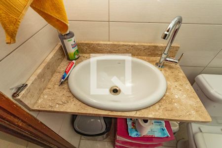 Casa à venda com 250m², 3 quartos e 2 vagasBanheiro 2