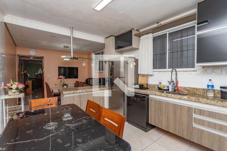 Casa à venda com 250m², 3 quartos e 2 vagasCozinha