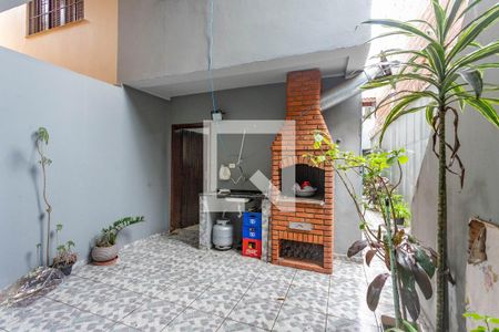 Casa à venda com 250m², 3 quartos e 2 vagasÁrea de lazer - churrasqueira