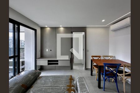 Sala de apartamento para alugar com 1 quarto, 40m² em Brooklin, São Paulo