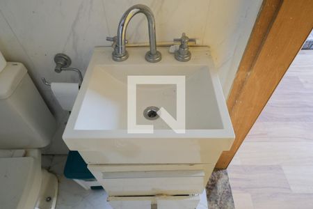 Casa à venda com 122m², 2 quartos e 2 vagasBanheiro da Suíte 2