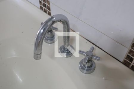 Casa à venda com 122m², 2 quartos e 2 vagasBanheiro da Suíte 1