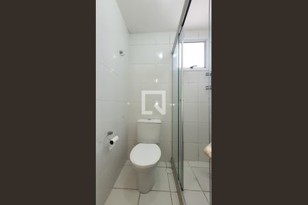 Casa à venda com 52m², 2 quartos e 1 vaga Casa à venda com 52m², 2 quartos e 1 vagaBanheiro