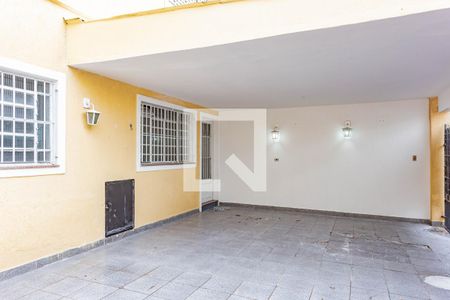 Casa para alugar com 170m², 2 quartos e 3 vagas Casa para alugar com 170m², 2 quartos e 3 vagasGaragem