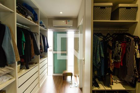 Casa para alugar com 138m², 3 quartos e 2 vagas Casa para alugar com 138m², 3 quartos e 2 vagasCloset