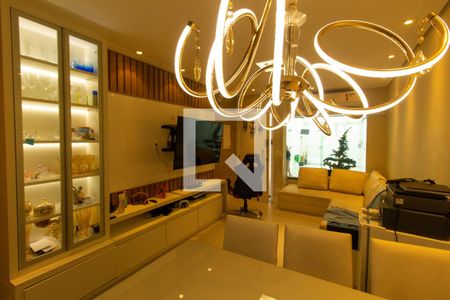 Sala de casa para alugar com 3 quartos, 138m² em Vila Ema, São Paulo