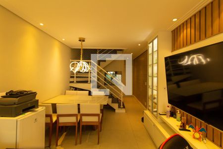 Sala de casa para alugar com 3 quartos, 138m² em Vila Ema, São Paulo