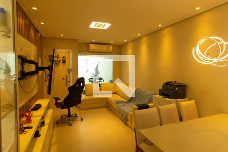 Sala de casa para alugar com 3 quartos, 138m² em Vila Ema, São Paulo