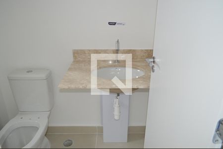 Apartamento à venda com 71m², 2 quartos e 1 vagaBanheiro da Suíte 2