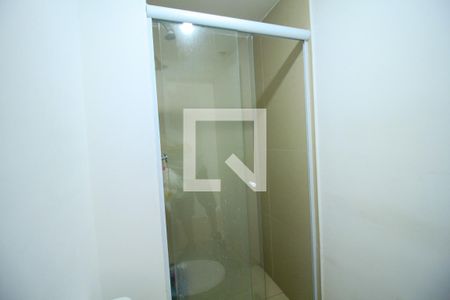 Apartamento à venda com 59m², 2 quartos e 1 vaga Apartamento à venda com 59m², 2 quartos e 1 vagaBanheiro