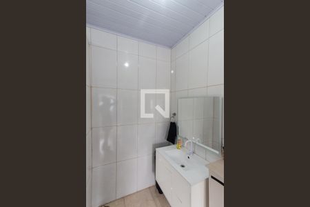 Casa à venda com 94m², 3 quartos e sem vaga Casa à venda com 94m², 3 quartos e sem vagaCasa 2 - Banheiro