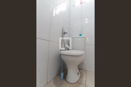 Casa à venda com 94m², 3 quartos e sem vaga Casa à venda com 94m², 3 quartos e sem vagaCasa 2 - Banheiro