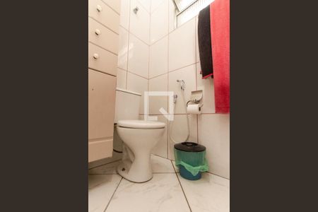 Casa à venda com 94m², 3 quartos e sem vaga Casa à venda com 94m², 3 quartos e sem vagaBanheiro