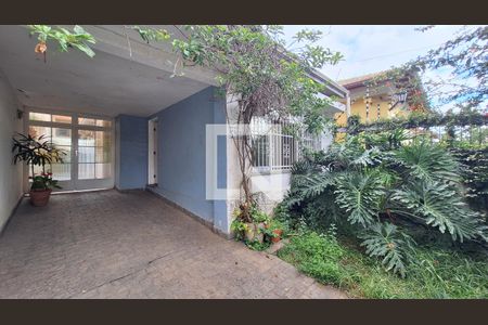 Casa à venda com 216m², 2 quartos e 2 vagasGaragem