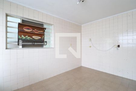 Casa à venda com 216m², 2 quartos e 2 vagasCozinha