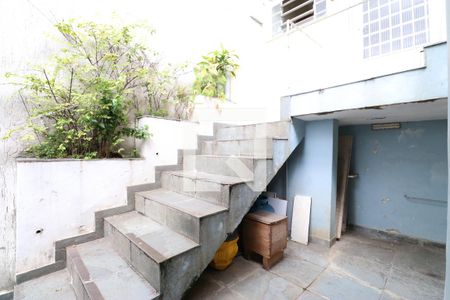 Casa à venda com 216m², 2 quartos e 2 vagasÁrea de Serviço