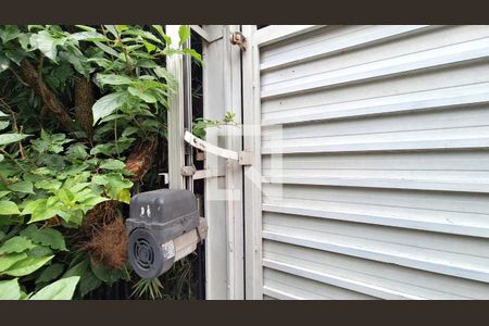 Casa à venda com 216m², 2 quartos e 2 vagasDetalhe