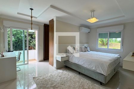 Suíte 1 de casa de condomínio para alugar com 3 quartos, 350m² em Jardim Julio, Barueri