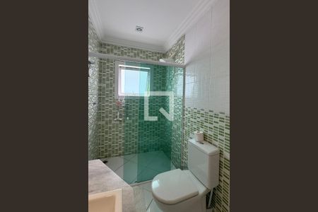 Casa de condomínio para alugar com 350m², 3 quartos e 6 vagasBanheiro da Suíte 3