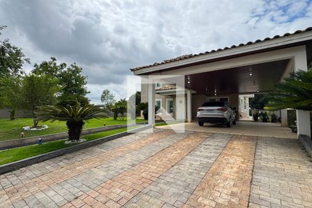 Casa de condomínio para alugar com 350m², 3 quartos e 6 vagasGaragem