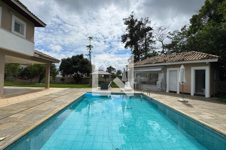 Casa de condomínio para alugar com 350m², 3 quartos e 6 vagasPiscina