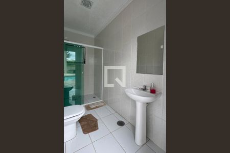 Casa de condomínio para alugar com 350m², 3 quartos e 6 vagasBanheiro Churrasqueira
