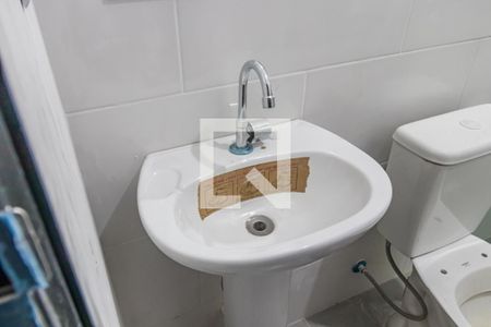 Banheiro de apartamento para alugar com 1 quarto, 60m² em Jardim Maria Helena, Barueri