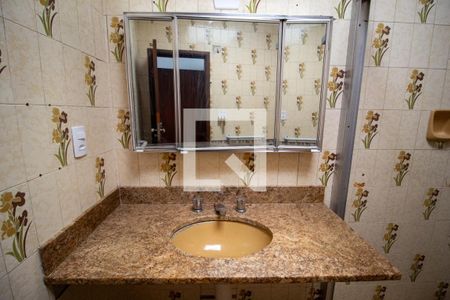 Casa para alugar com 450m², 3 quartos e 7 vagasBanheiro da Suíte 3