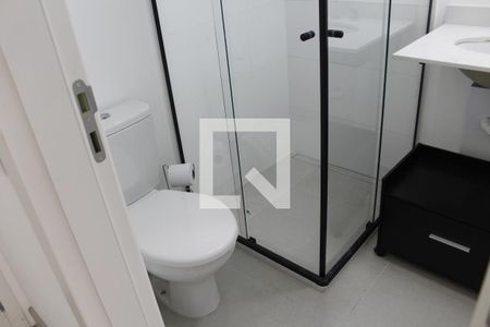 Banheiro de kitnet/studio para alugar com 1 quarto, 22m² em Vila Buarque, São Paulo