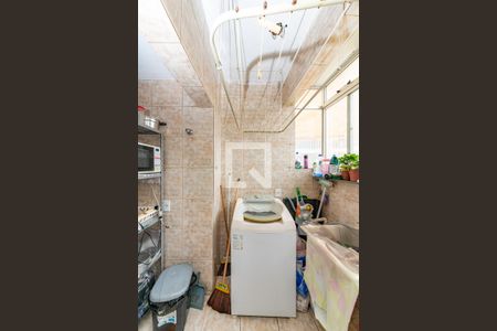 Apartamento à venda com 81m², 3 quartos e 2 vagas Apartamento à venda com 81m², 3 quartos e 2 vagasÁrea de Serviço