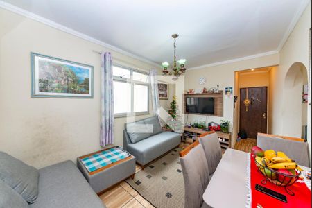 Apartamento à venda com 81m², 3 quartos e 2 vagas Apartamento à venda com 81m², 3 quartos e 2 vagasSala